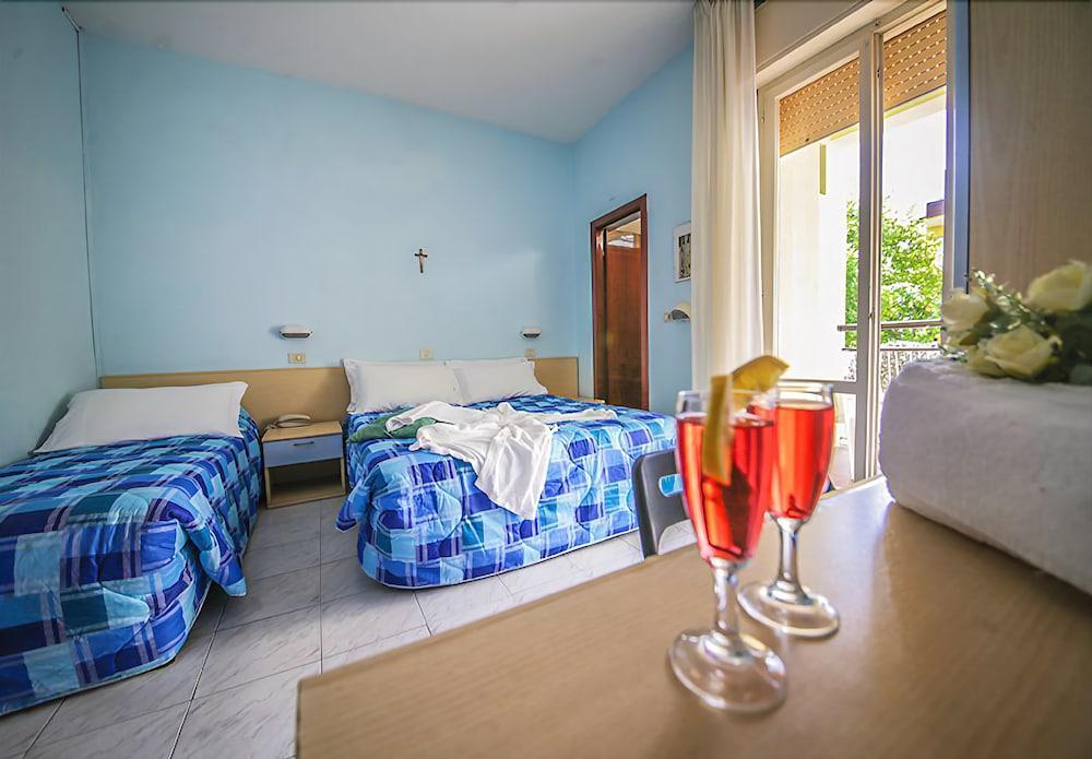 Hotel Santa Martina Villamarina Exteriér fotografie