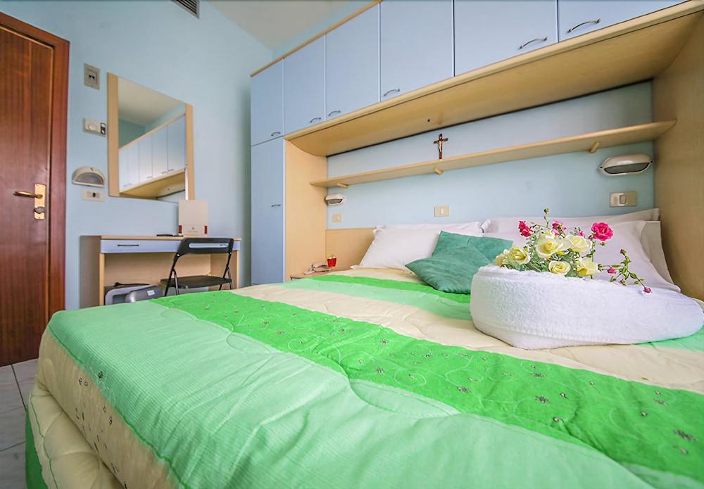 Hotel Santa Martina Villamarina Exteriér fotografie