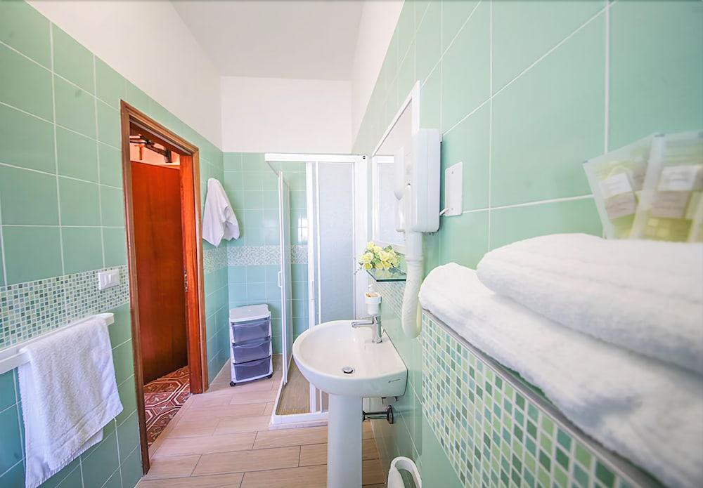 Hotel Santa Martina Villamarina Exteriér fotografie