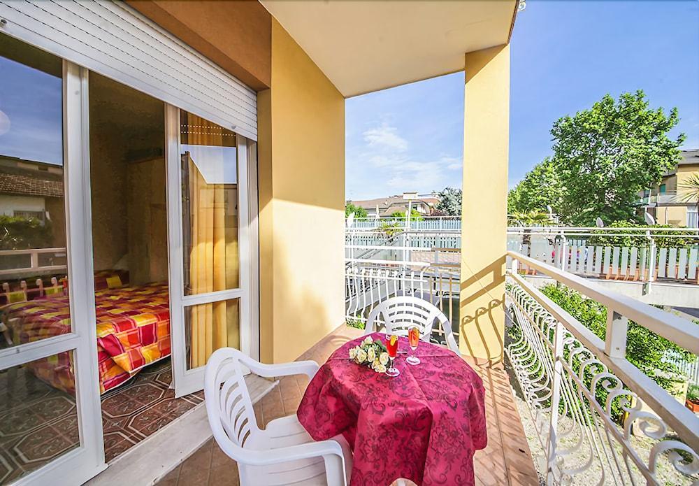 Hotel Santa Martina Villamarina Exteriér fotografie