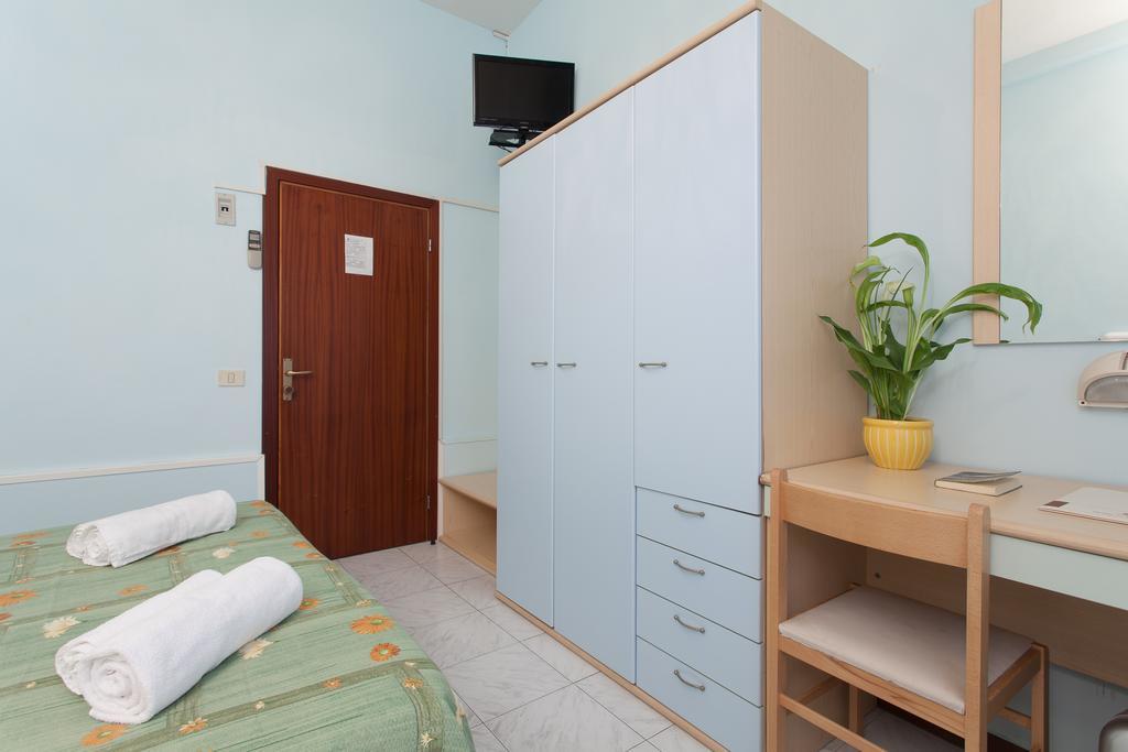Hotel Santa Martina Villamarina Pokoj fotografie