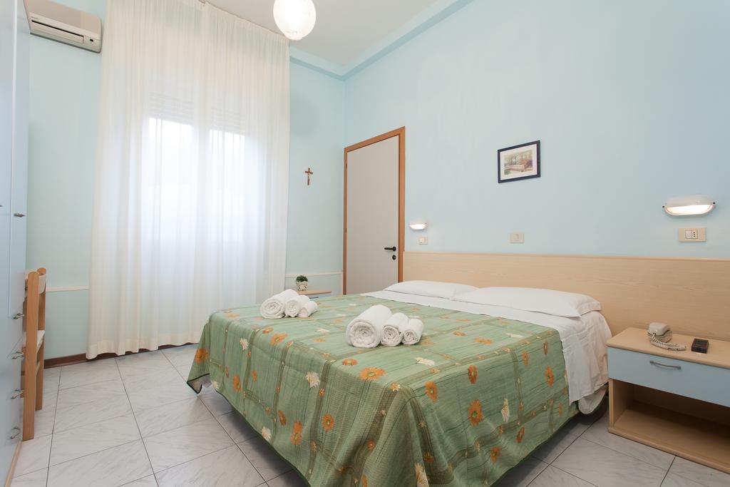Hotel Santa Martina Villamarina Exteriér fotografie